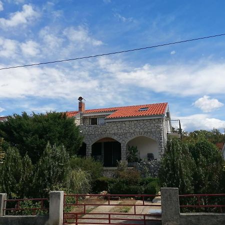 Apartments With A Parking Space Njivice, Krk - 5320 외부 사진