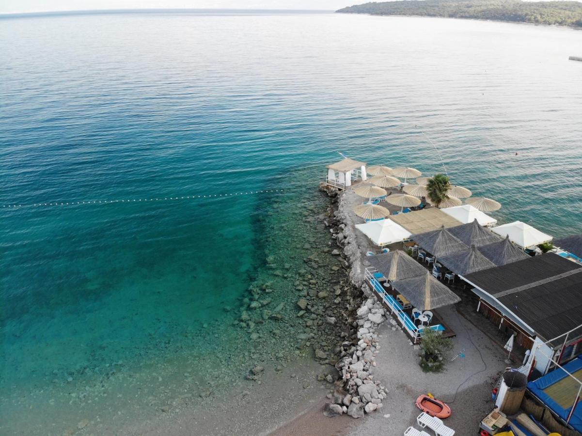 Apartments With A Parking Space Njivice, Krk - 5320 외부 사진