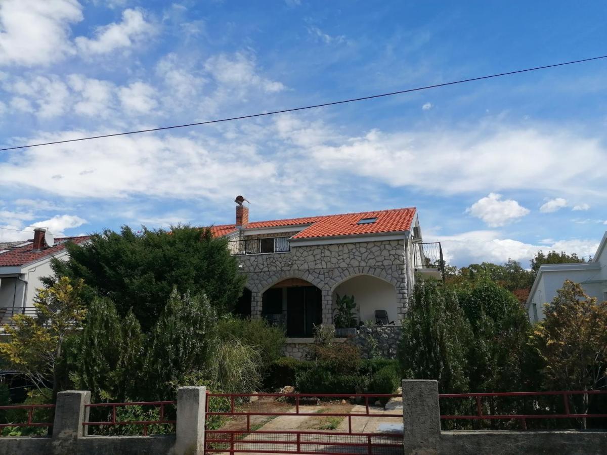 Apartments With A Parking Space Njivice, Krk - 5320 외부 사진