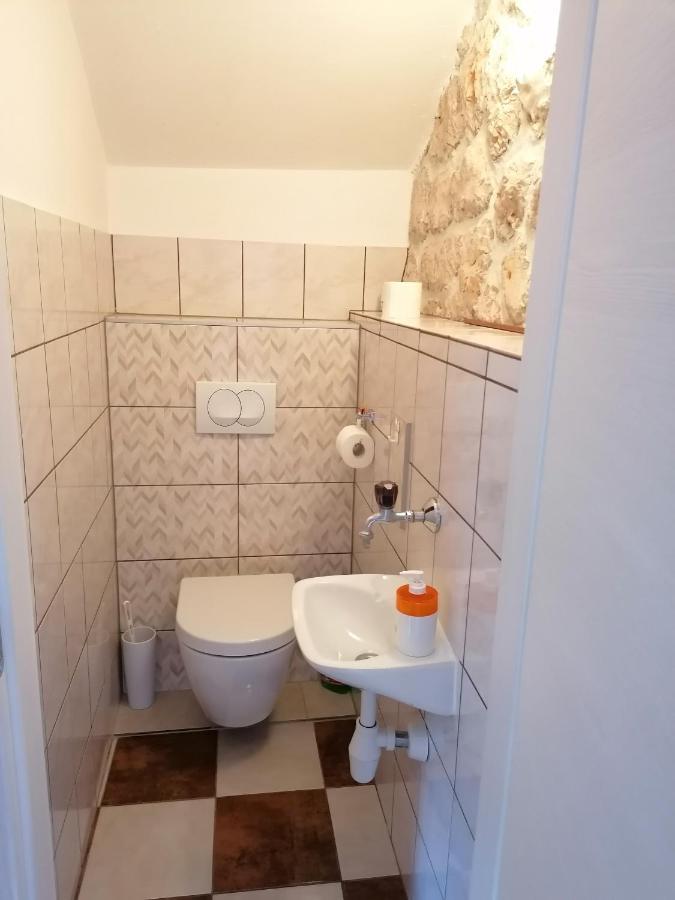 Apartments With A Parking Space Njivice, Krk - 5320 외부 사진